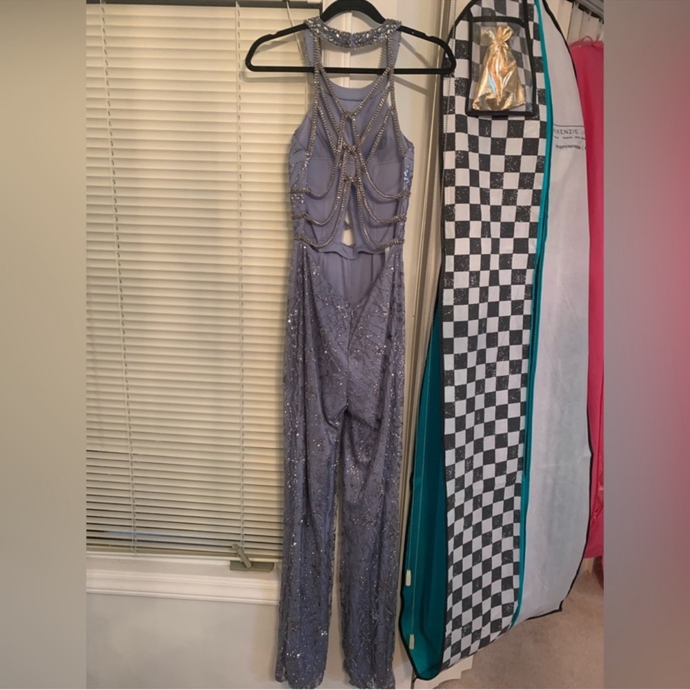 Blue Relaxed Fit Jumpsuit with Vintage Appeal - Picture 8 of 10